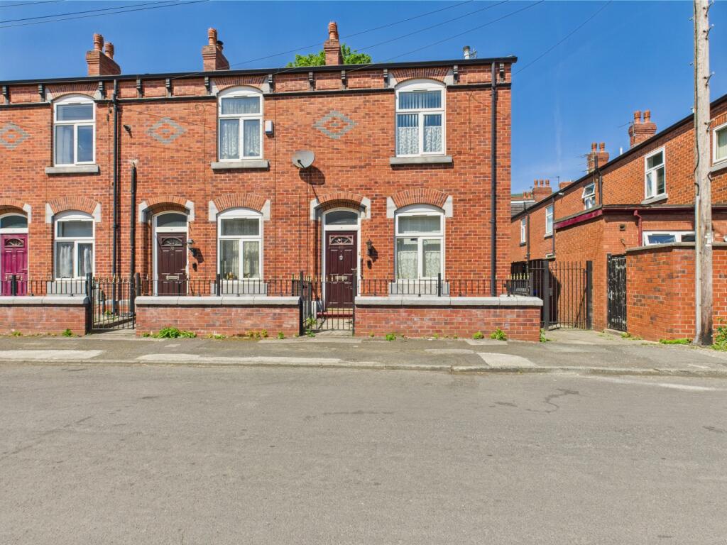 Main image of property: Trafalgar Street, Ashton-under-Lyne, OL7 0HD 