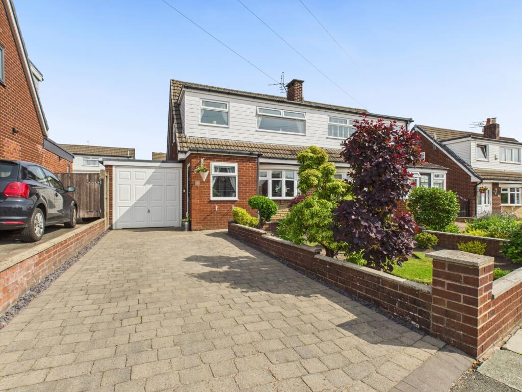 Main image of property: Glenville Way, Denton, Manchester, M34