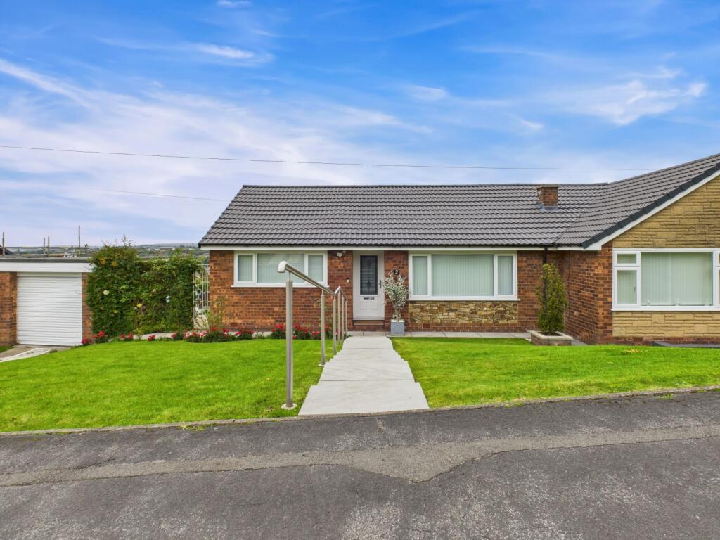 Main image of property: Oak Tree Crescent, Stalybridge SK15 2HQ