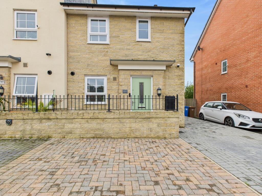 Main image of property: SGT MARK STANSFIELD WAY, HYDE, SK14 3FW