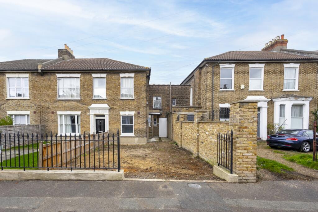 Main image of property: Howard Road, London, SE20