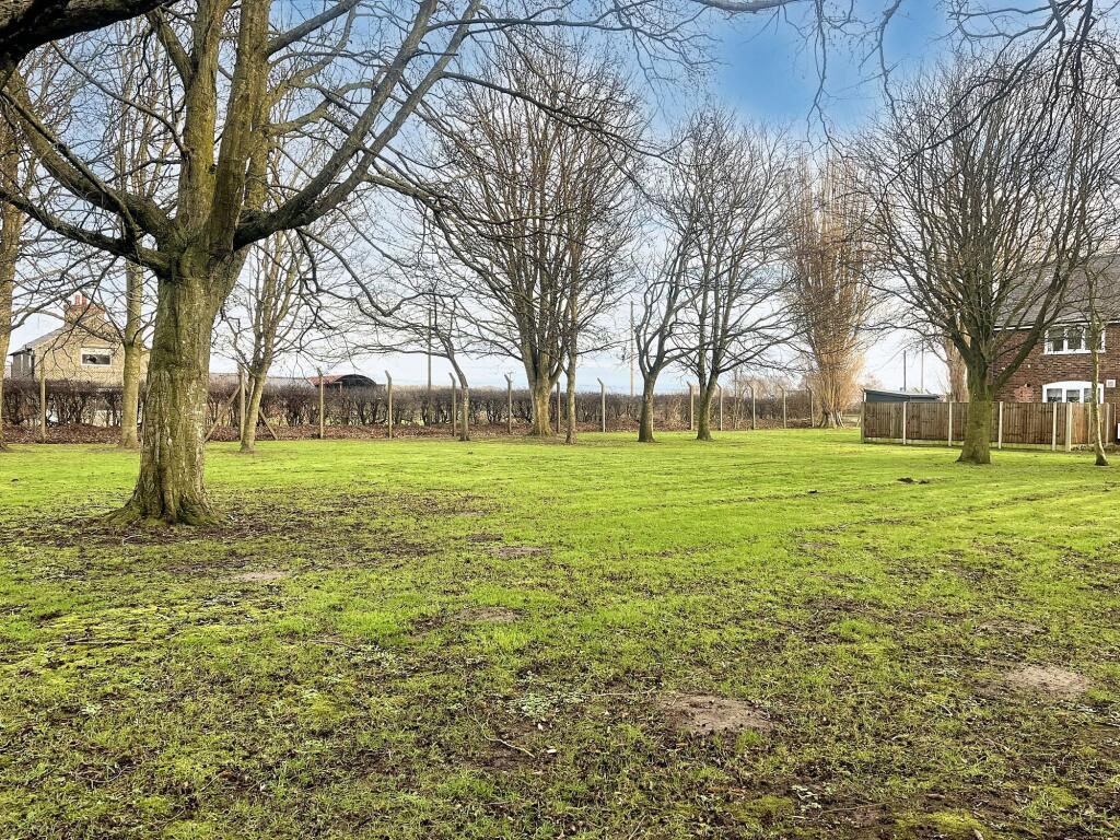 Additional property image - Green Lane, Sealand, CH5