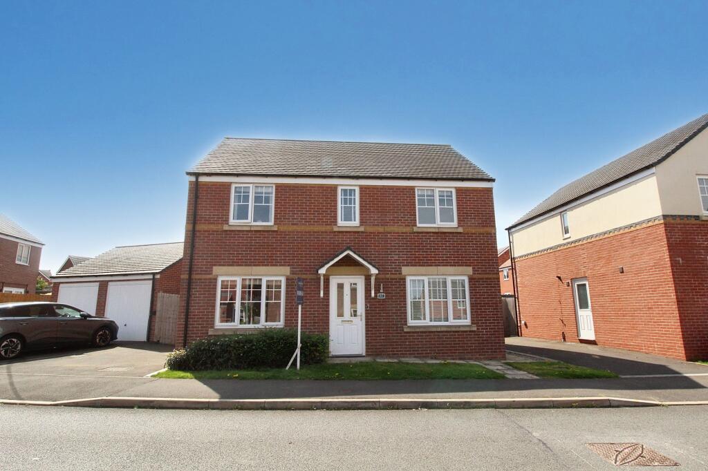 Main image of property: Ffordd Piran, Oakenholt, CH6
