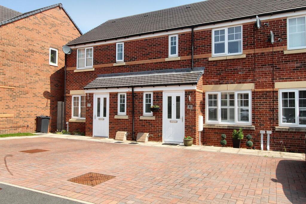 Main image of property: Llys Garmon, Oakenholt, CH6