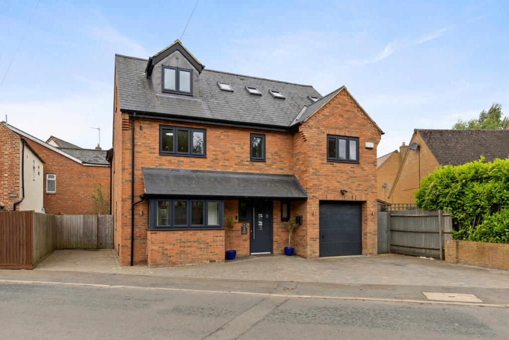 Main image of property: Wellingborough Road, Northampton, NN6
