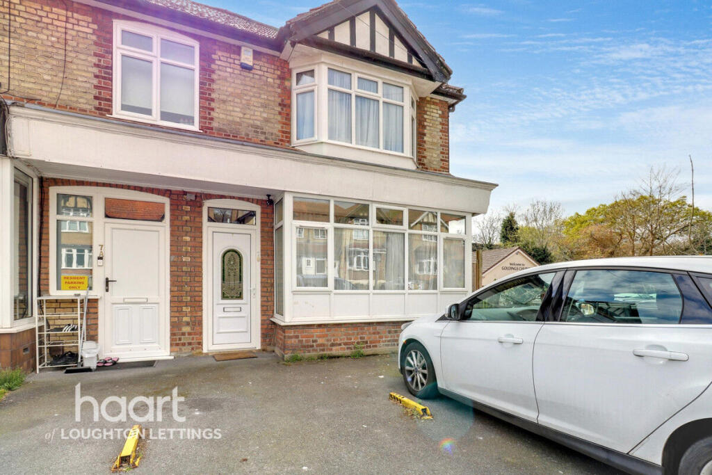 Main image of property: Englands Lane, Loughton