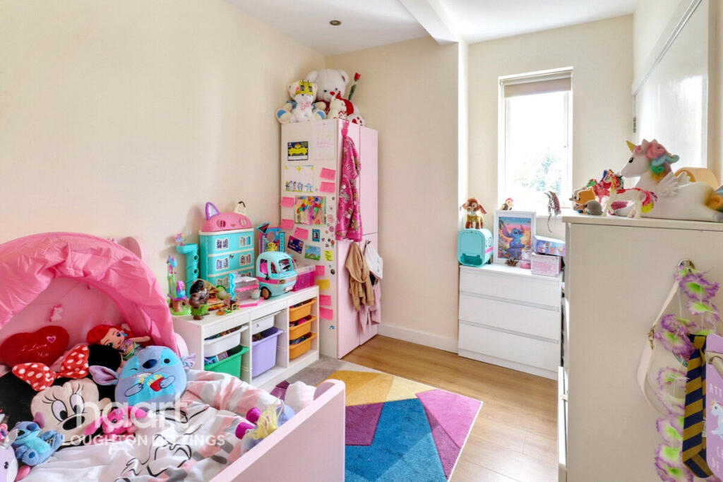 Main image of property: Englands Lane, Loughton