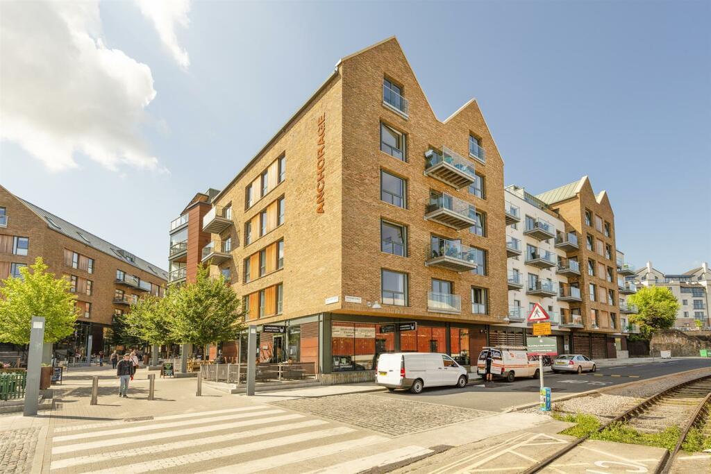 Additional property image - Gaol Ferry Steps, Wapping Wharf