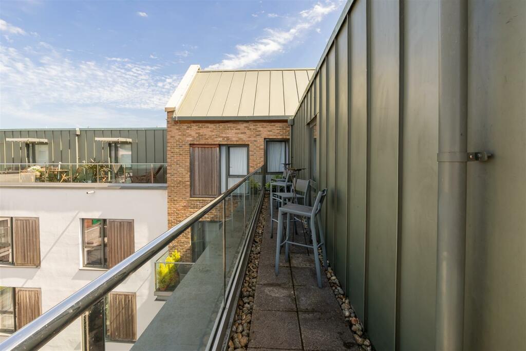Additional property image - Gaol Ferry Steps, Wapping Wharf