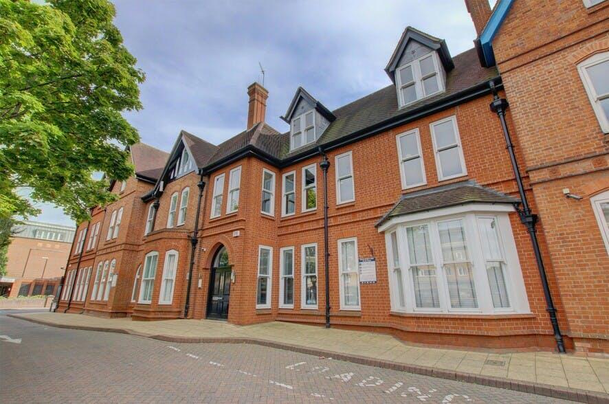 39 Dominion Court.jpg