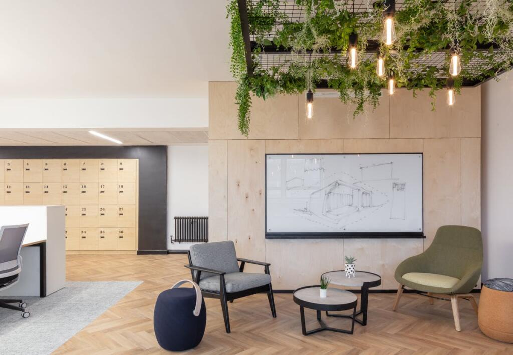 Pick Everard  Leicester Studio26  Nicholas Worley.jpg