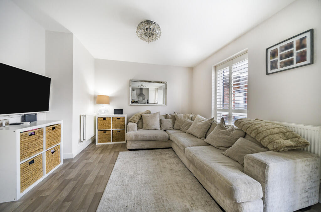 Additional property image - Summit House, 3 Harbledown Place, Orpington, BR5