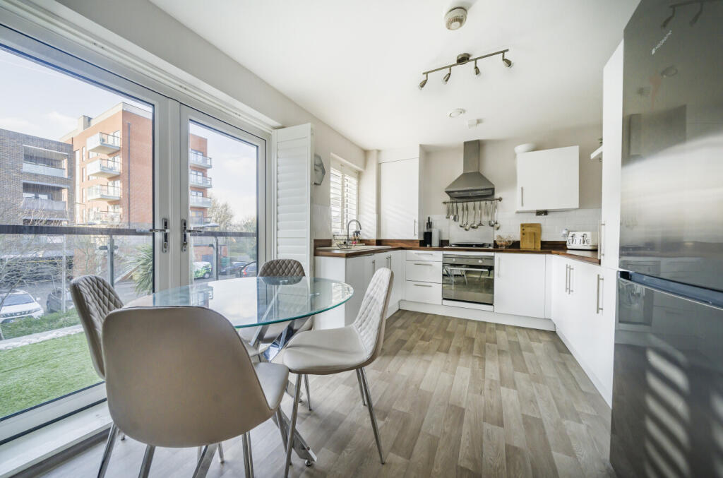 Additional property image - Summit House, 3 Harbledown Place, Orpington, BR5