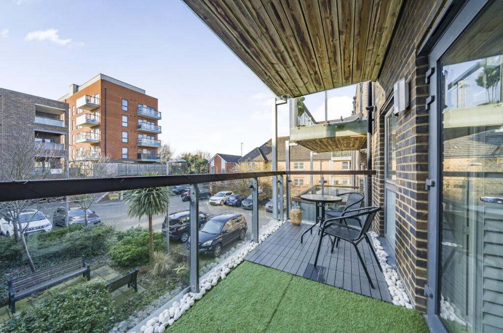Additional property image - Summit House, 3 Harbledown Place, Orpington, BR5