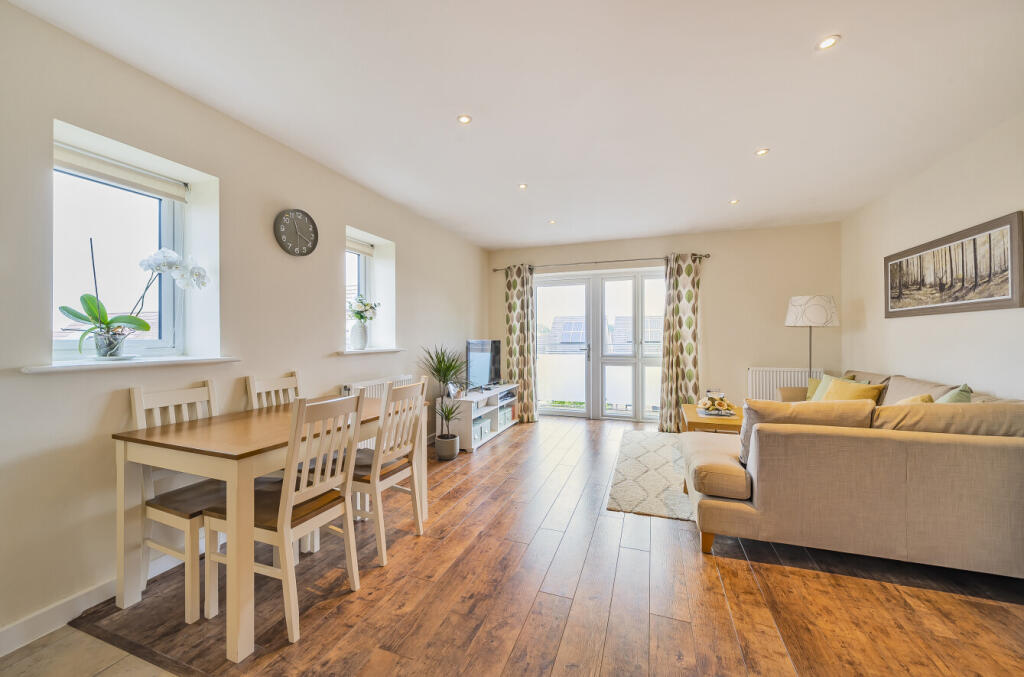 Main image of property: Ingre House, 37 Dunningford Close, Hornchurch, RM12
