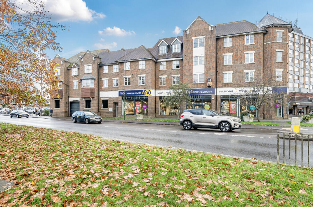 Main image of property: Sussex Gate, Sussex Road, Haywards Heath, RH16