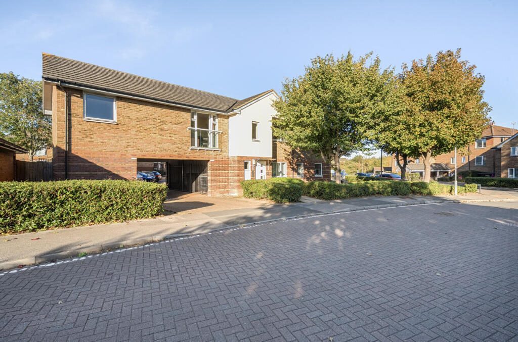Main image of property: Cornwall Grove, Bletchley, Milton Keynes, MK3