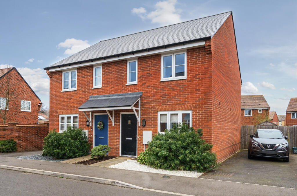 Main image of property: Betteridge Close, Kingston Bagpuize, Abingdon, OX13