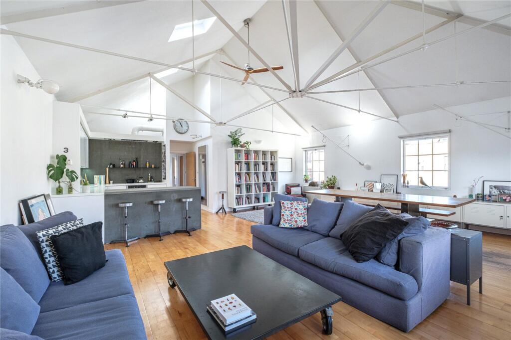 Main image of property: Clarence Place, Clapton, Hackney, London, E5