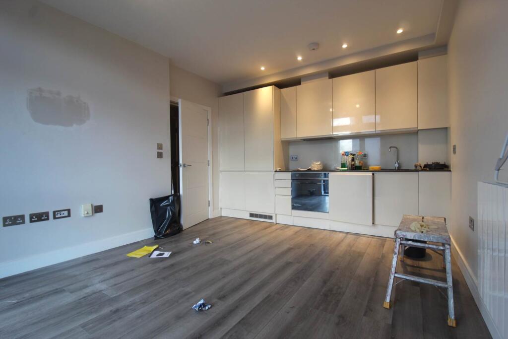 Main image of property: Bridge Court, Hemel Hempstead