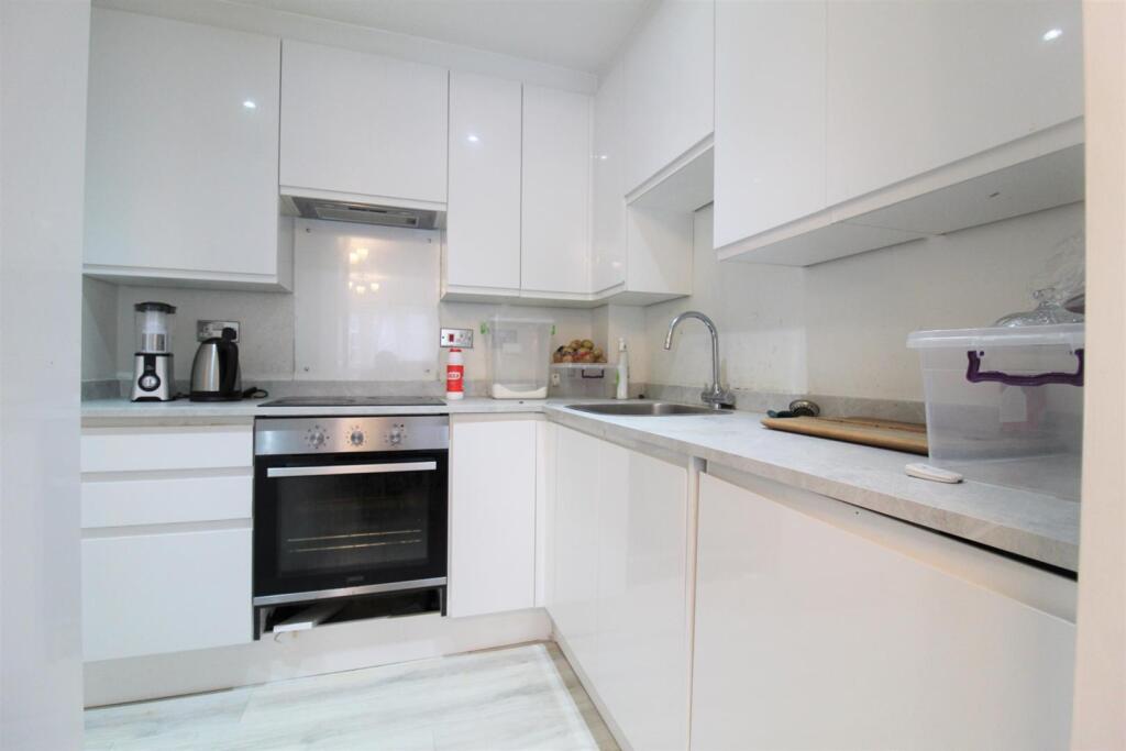 Main image of property: Selden hill, Hemel Hempstead