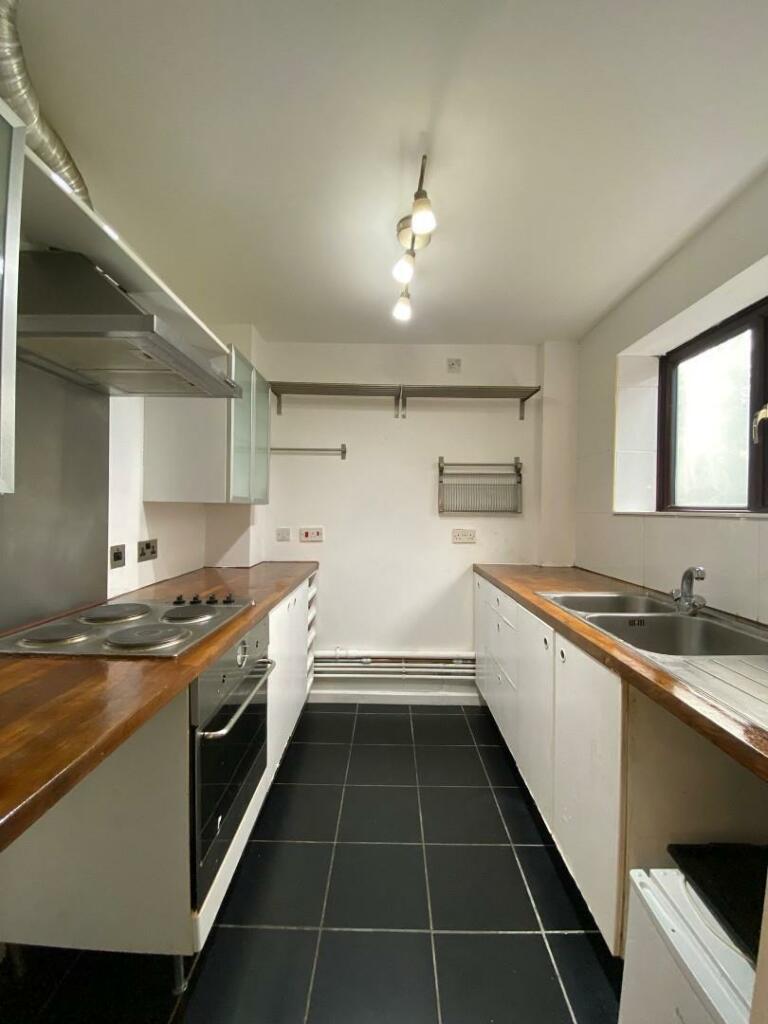 Additional property image - Knoll Croft, Birmingham