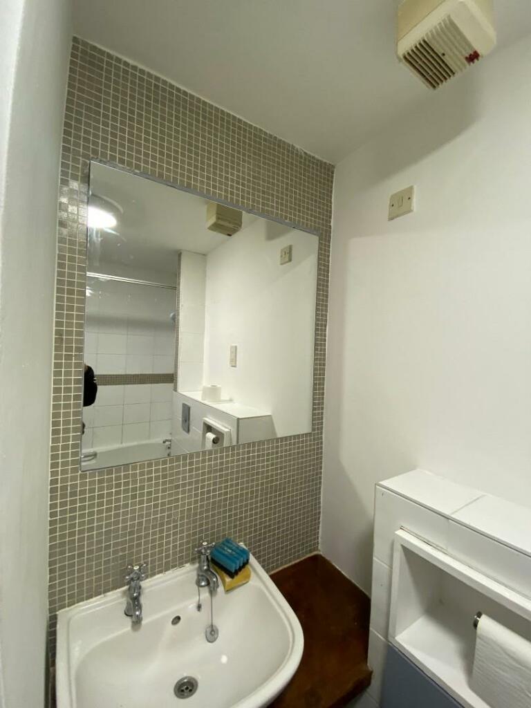 Additional property image - Knoll Croft, Birmingham