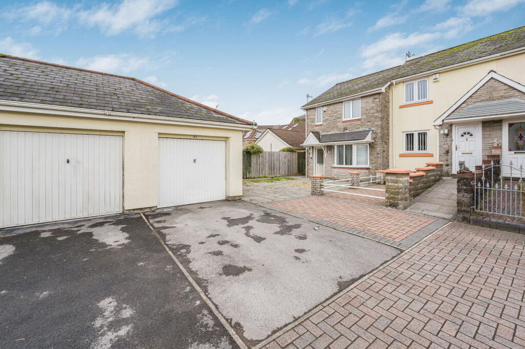 Additional property image - Trevithick Gardens, Merthyr Tydfil