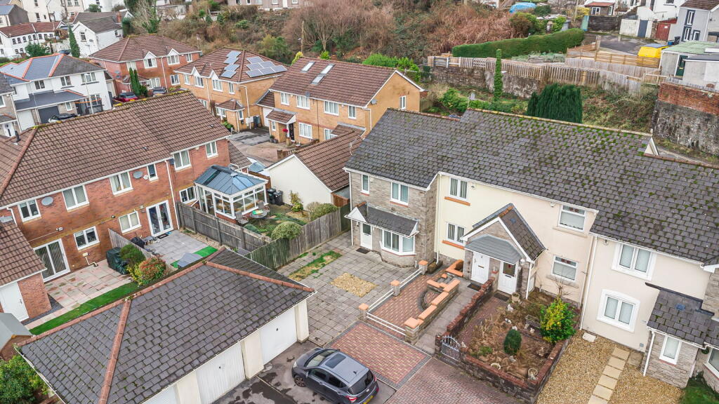 Additional property image - Trevithick Gardens, Merthyr Tydfil