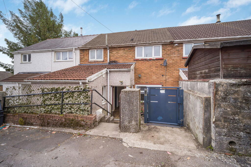 Main image of property: Heathfield Close, Garnlydan