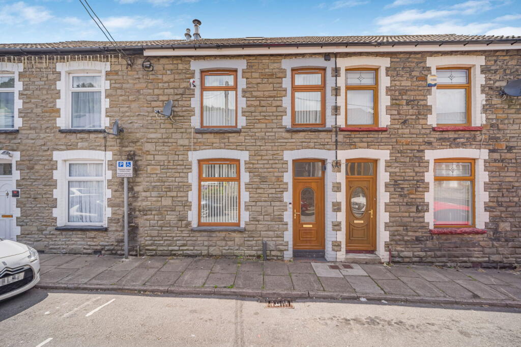 Main image of property: Evelyn Street, Abertillery, NP13 1EL