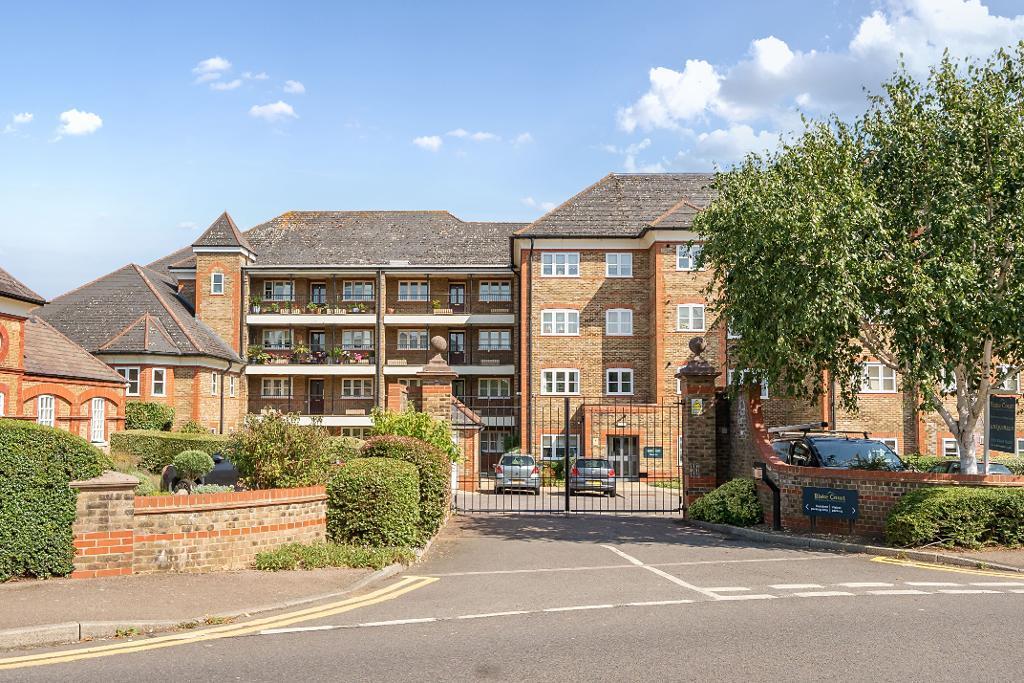 Main image of property: Newsholme Drive, London, UK, N21 1SQ