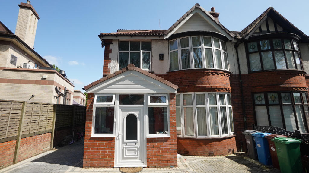 Main image of property: Kingsway, Manchester, M20