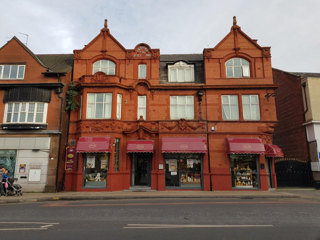 Main image of property: 861b Stockport Road, Manchester, M19