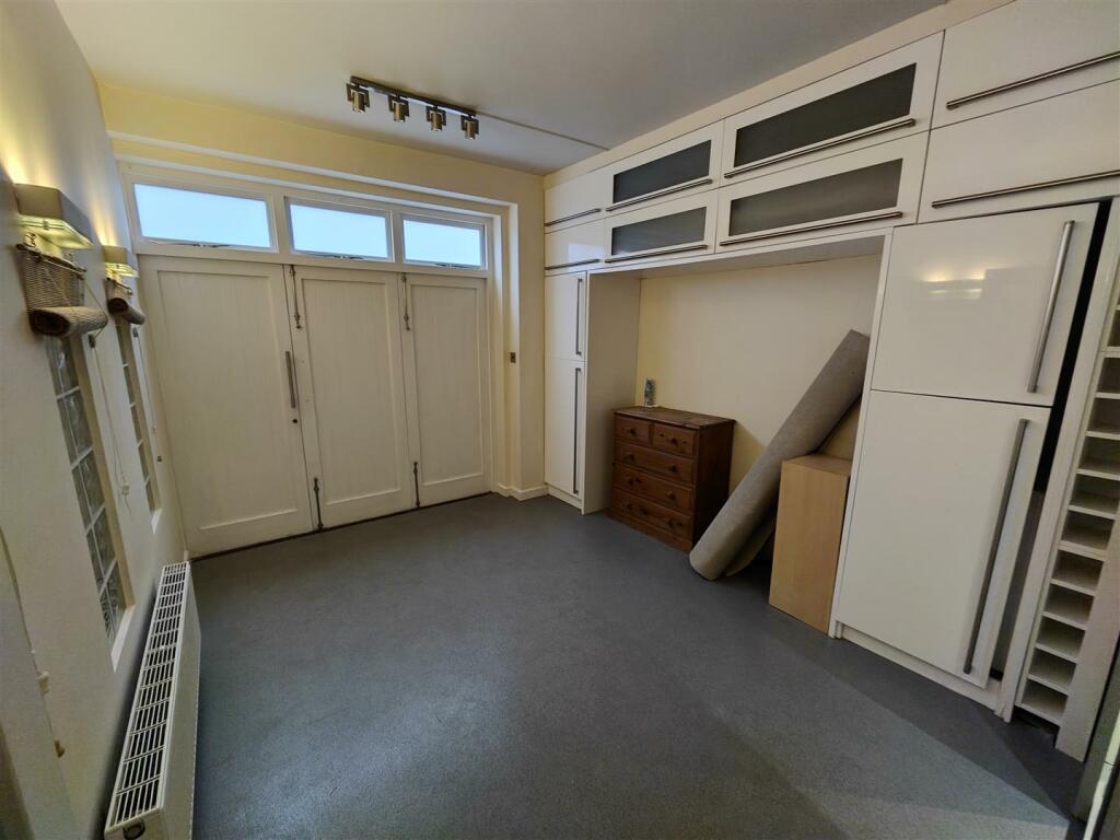 Additional property image - Eaton Grove, Hove