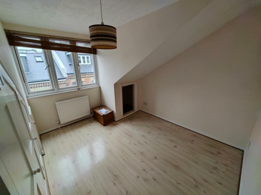 Additional property image - Eaton Grove, Hove