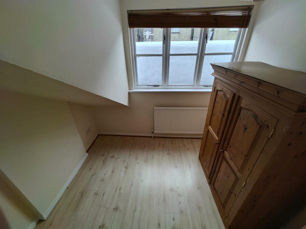 Additional property image - Eaton Grove, Hove