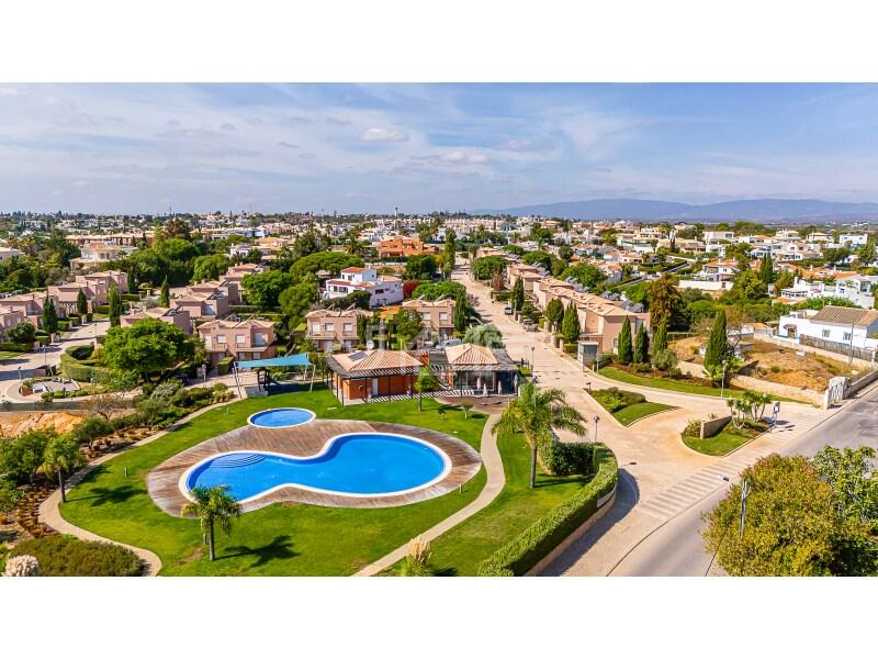 Main image of property: Algarve, Lagoa