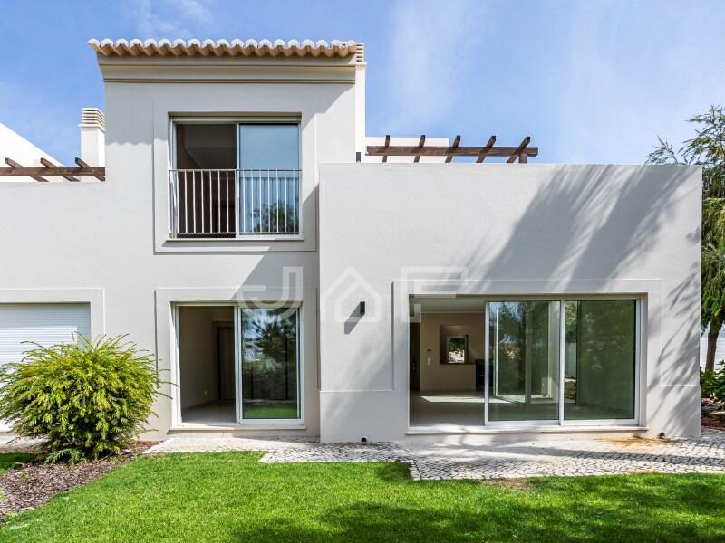 Main image of property: Algarve, Lagoa