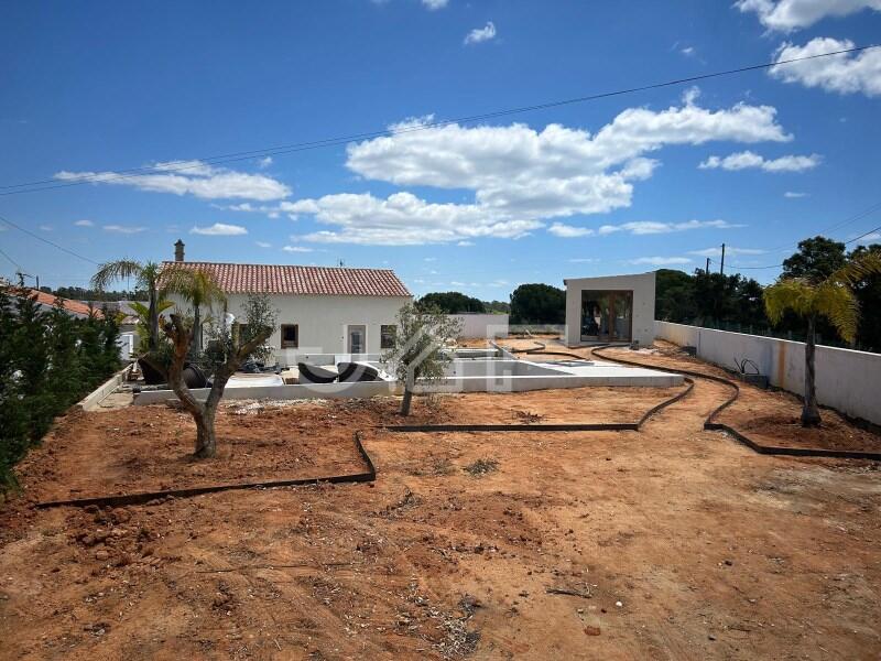 Main image of property: Algarve, Lagoa