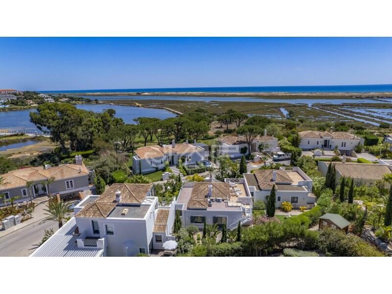 Main image of property: Algarve, Almancil