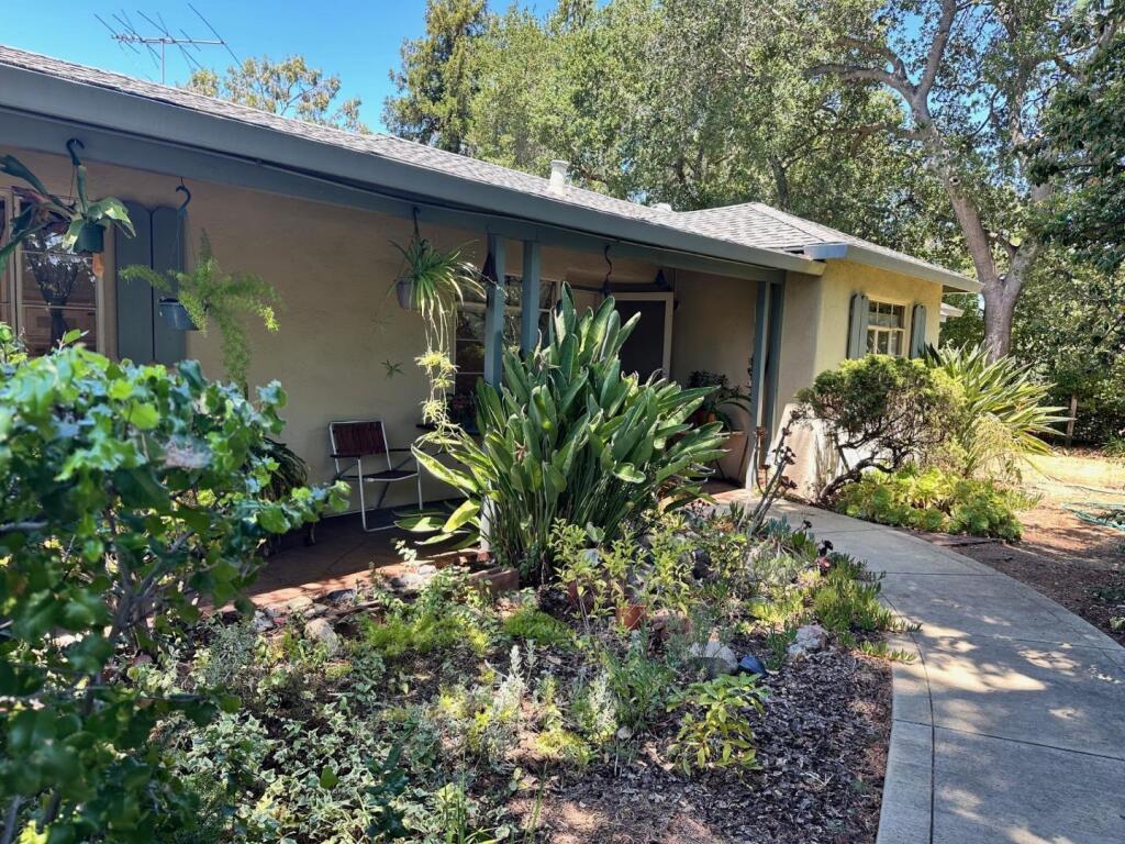 Main image of property: California, Santa Clara County, Los Altos