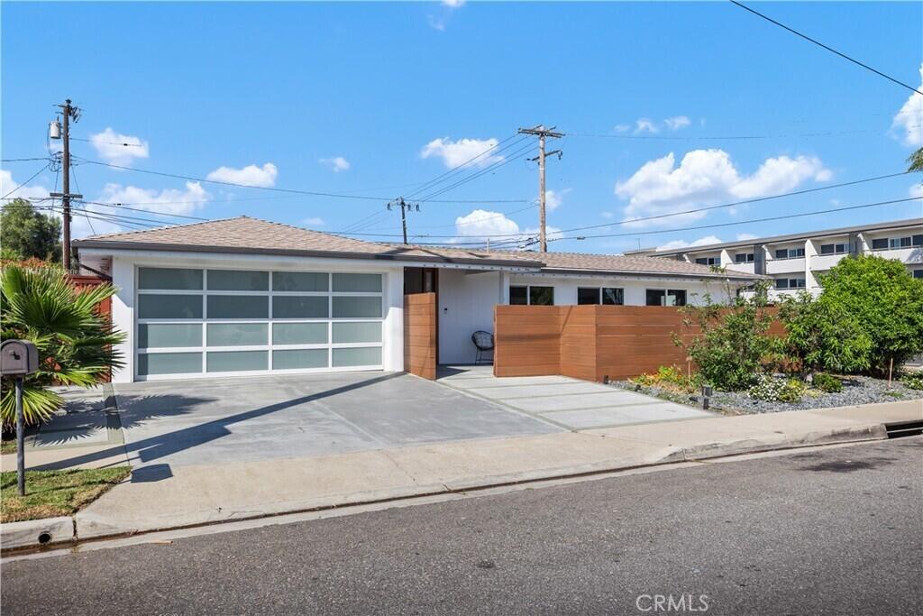 Main image of property: California, Orange County, Costa Mesa