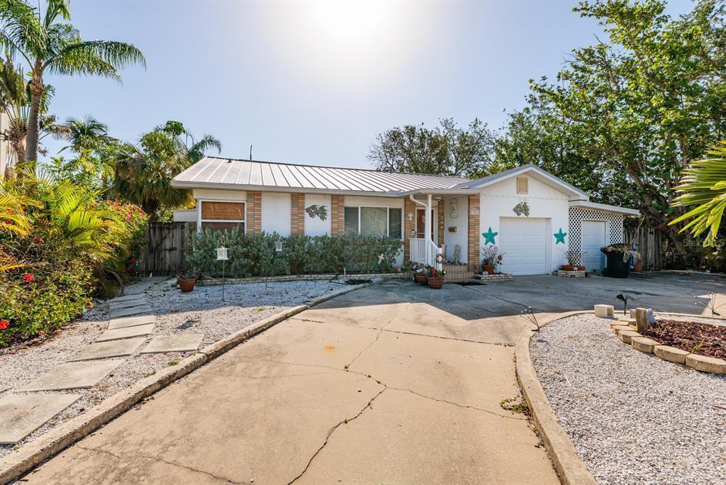 Main image of property: Florida, Pinellas County, St Petersburg
