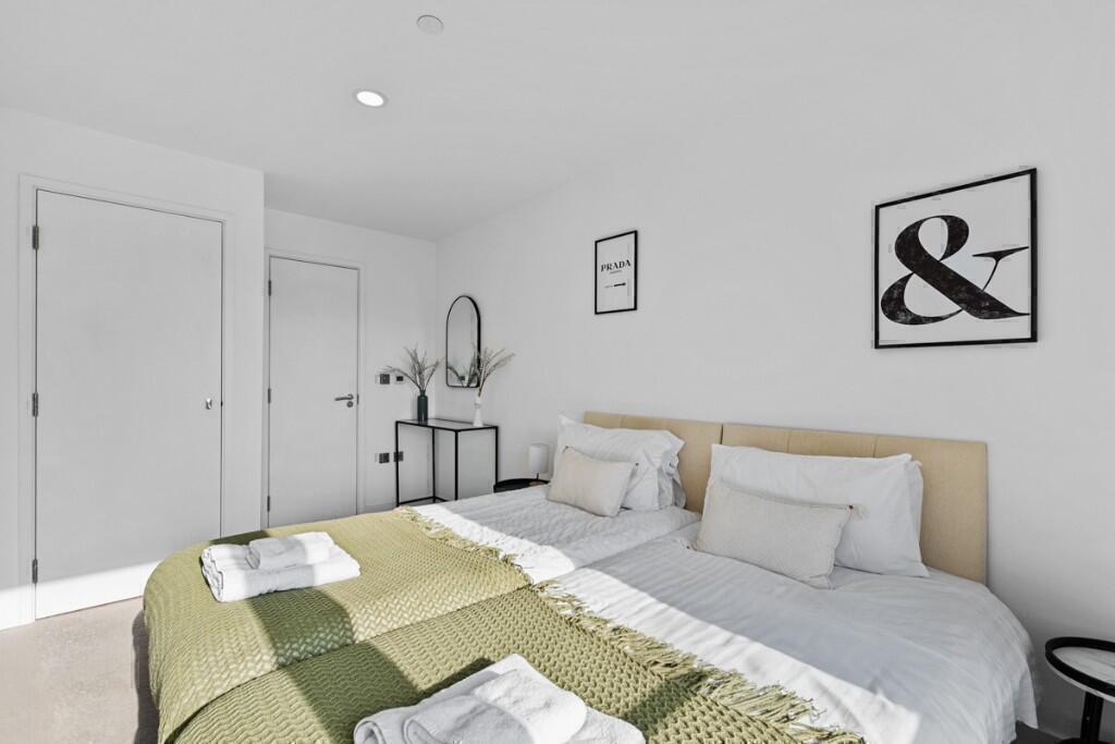 Main image of property: Market Street, Bracknell, Berkshire, RG12