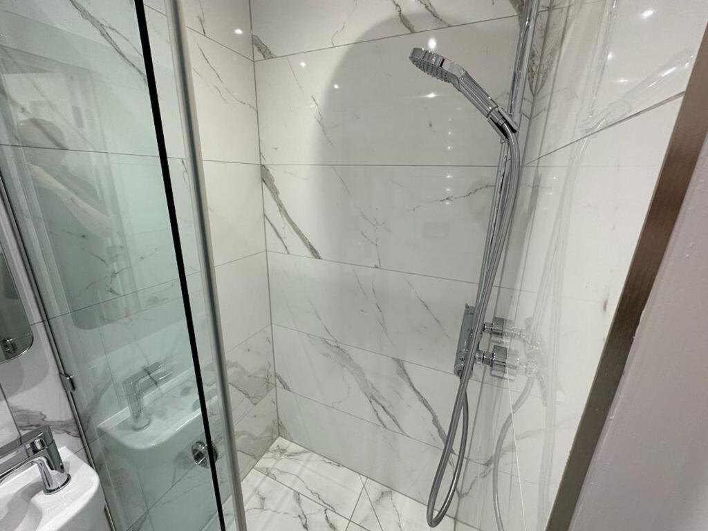Additional property image - 4th Floor Front Office, 27 Palmeira Mansions, Church Road, Hove, BN3 2FA