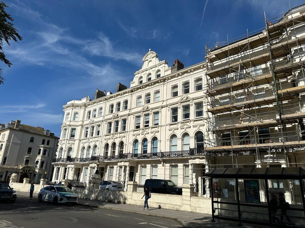 Additional property image - 4th Floor Front Office, 27 Palmeira Mansions, Church Road, Hove, BN3 2FA