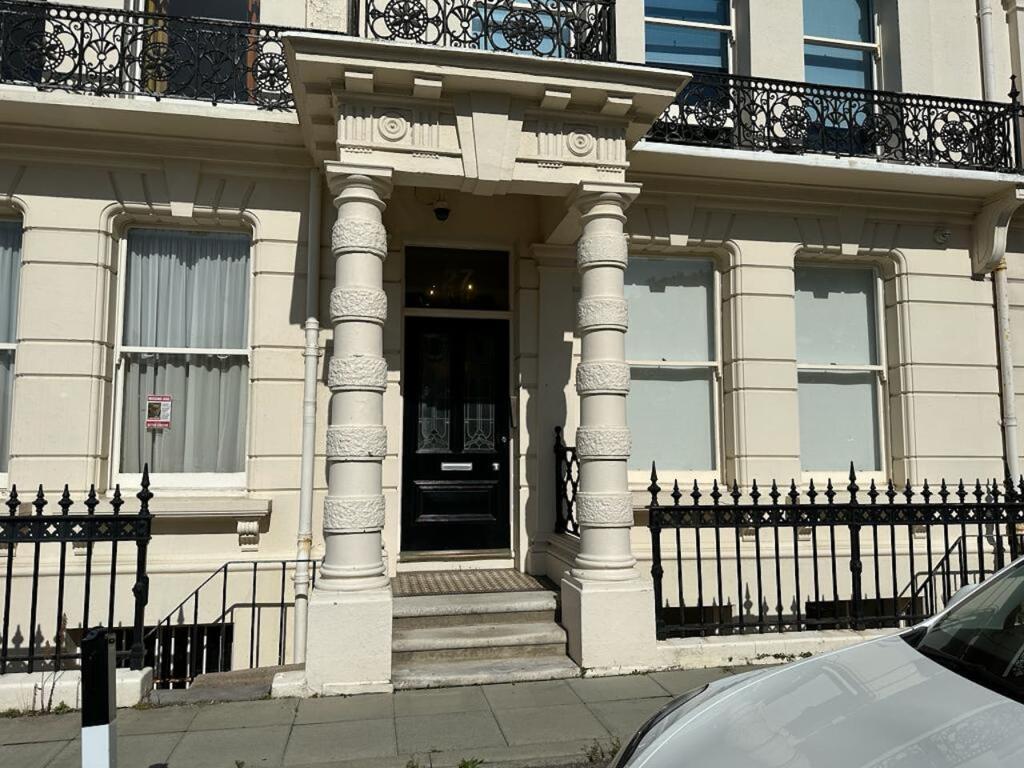Additional property image - 4th Floor Front Office, 27 Palmeira Mansions, Church Road, Hove, BN3 2FA