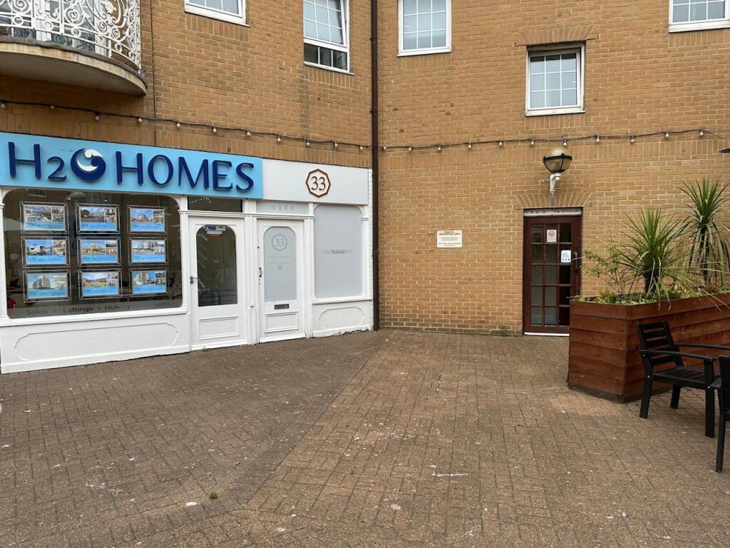 Main image of property: 33 The Octagon, Brighton Marina Village, Brighton, BN2 5WA