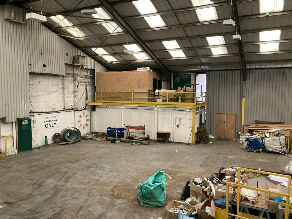 3f982c86c097b0b6e3442984cf0f _ _iOS.jpg